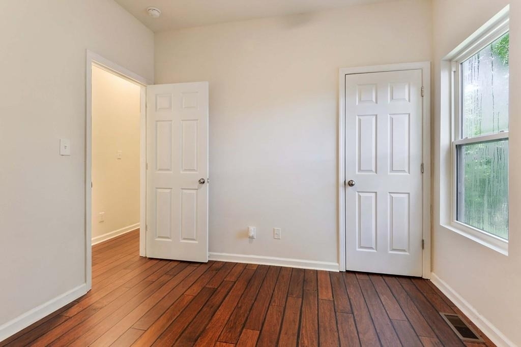 1099 Smith Street - Photo 9