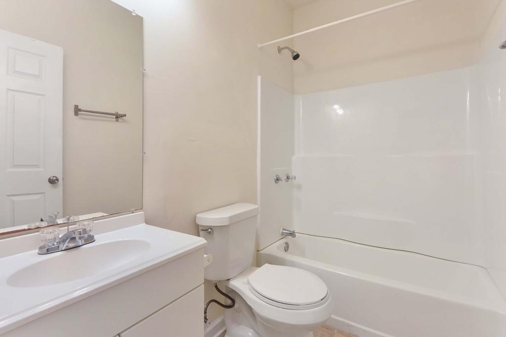 1099 Smith Street - Photo 7