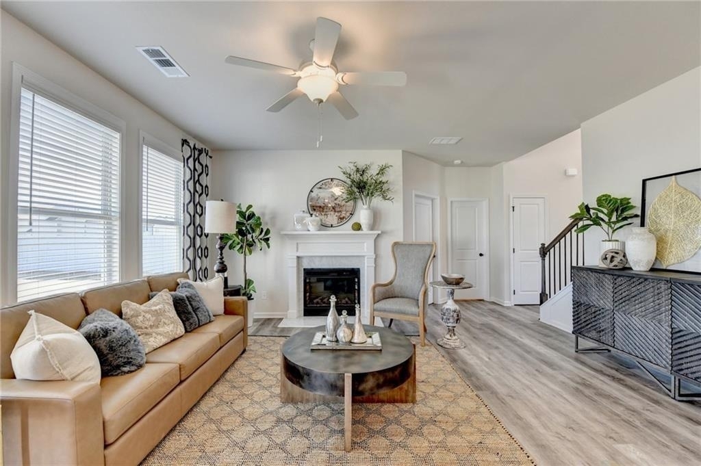 326 Rodeo Drive - Photo 3