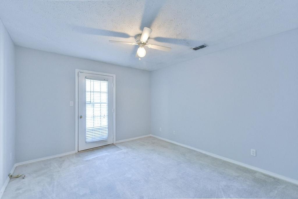 1904 Country Park Drive Se - Photo 12