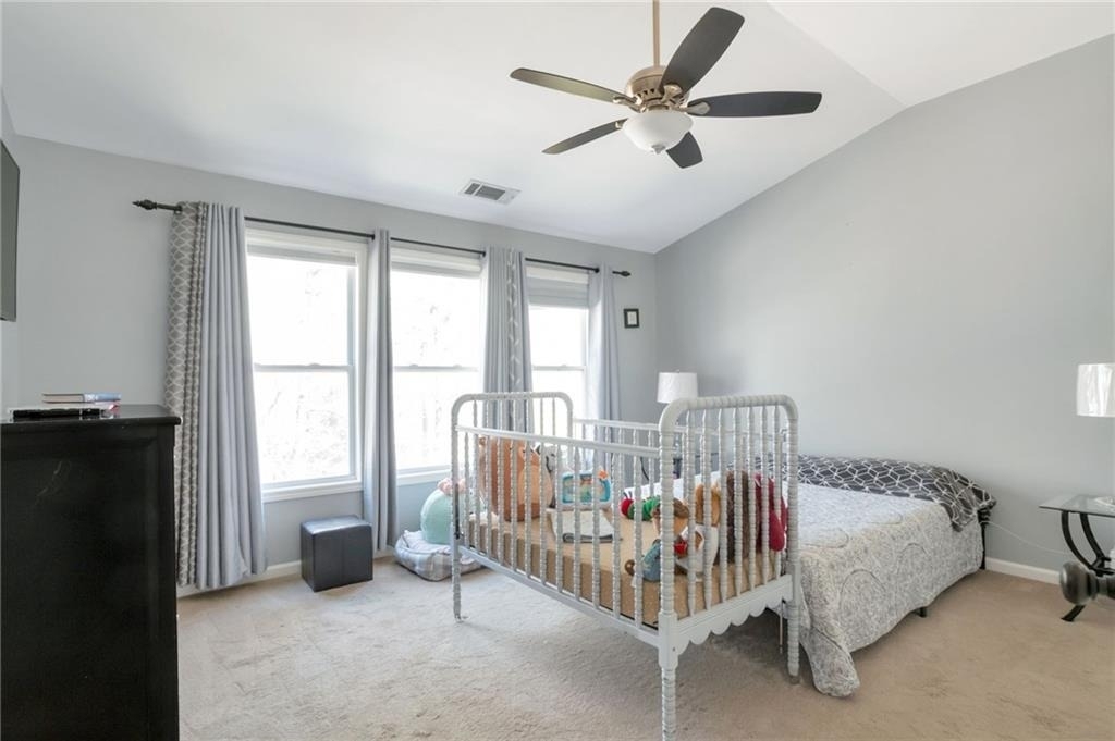 1565 Hedington Circle - Photo 9
