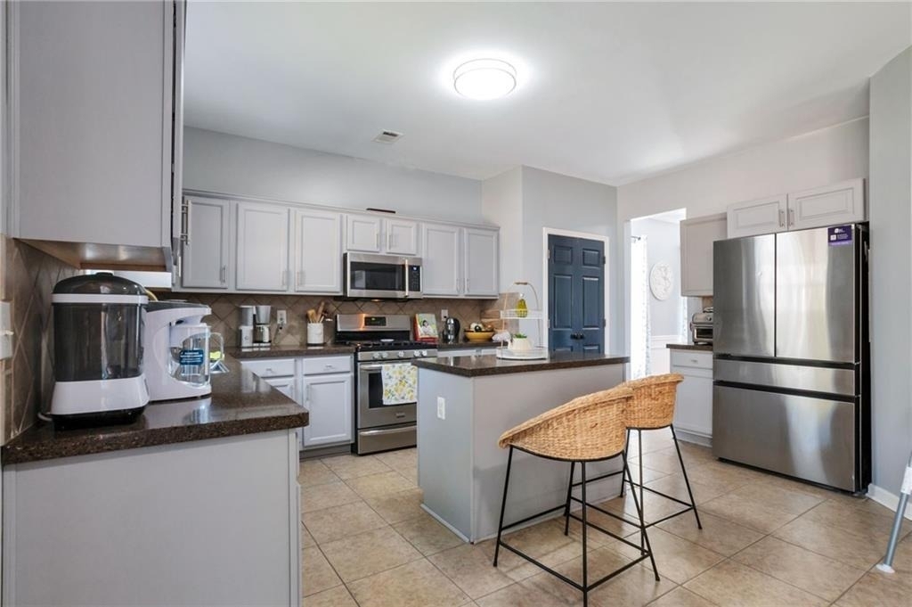 1565 Hedington Circle - Photo 8