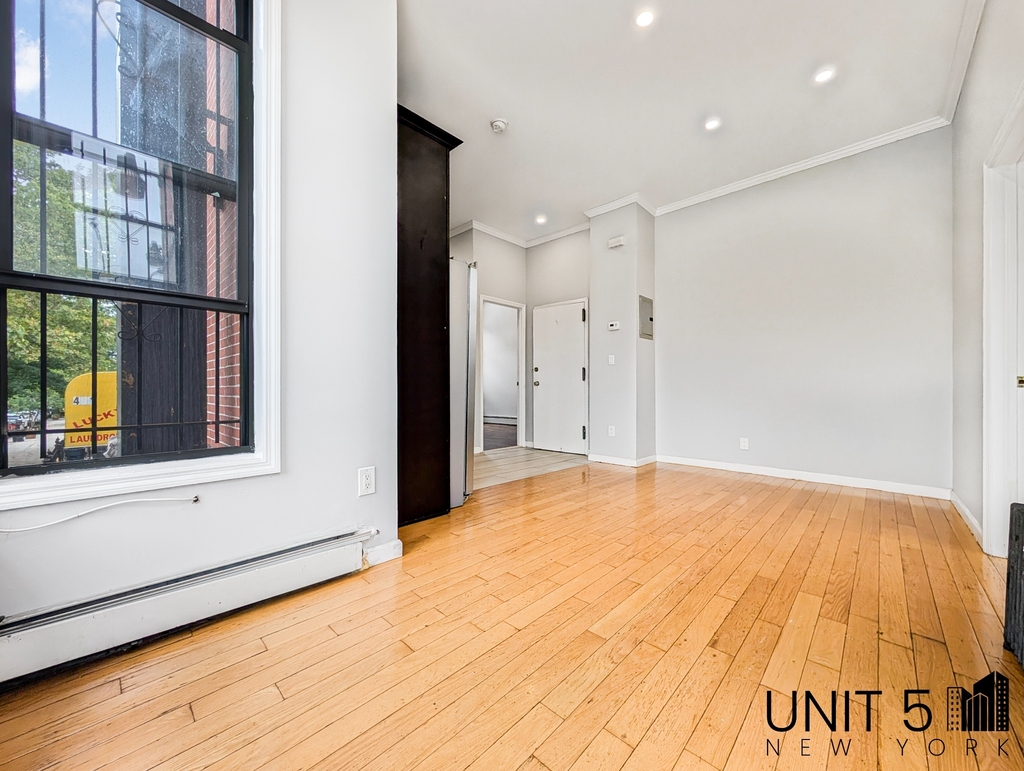 306 Marcus Garvey Boulevard - Photo 3