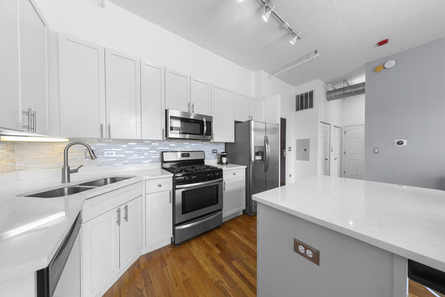 950 W Monroe Street - Photo 9