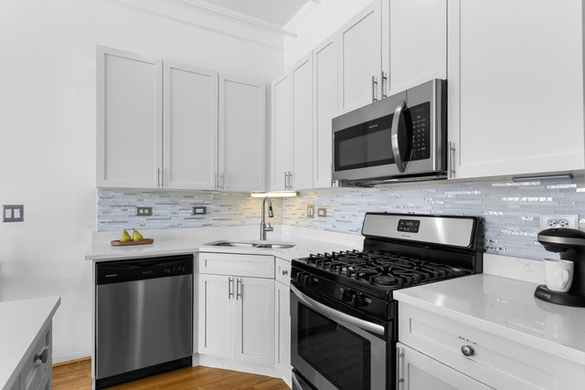 950 W Monroe Street - Photo 10