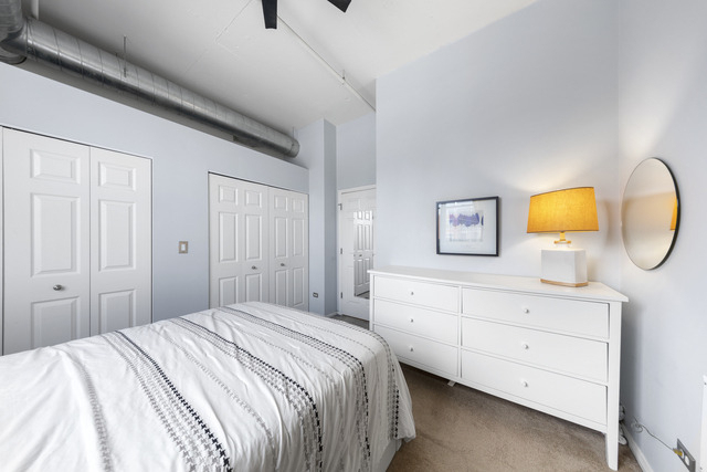 950 W Monroe Street - Photo 14