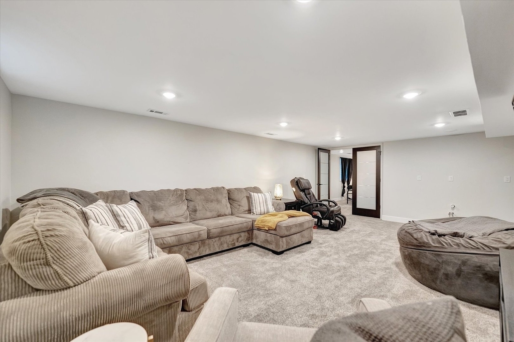 102 Greencroft Drive - Photo 43