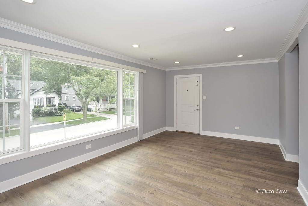 336 E Russell Street - Photo 4