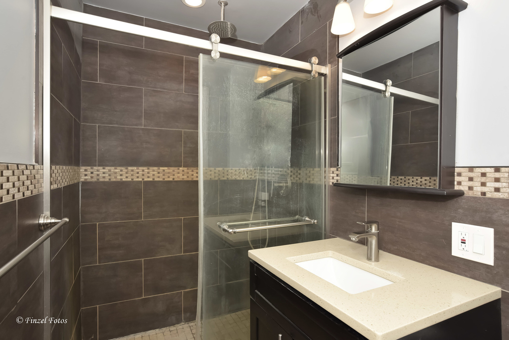 336 E Russell Street - Photo 6