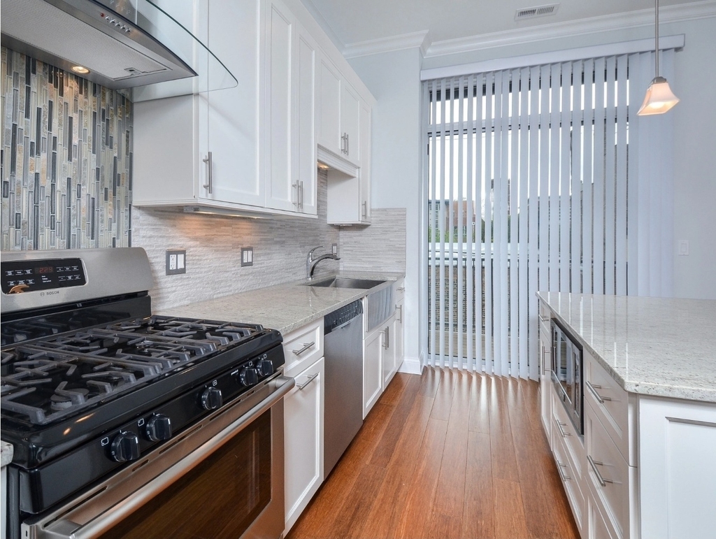 20 N Aberdeen Street - Photo 3