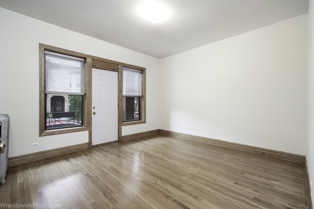 1165 E 54th Street - Photo 3