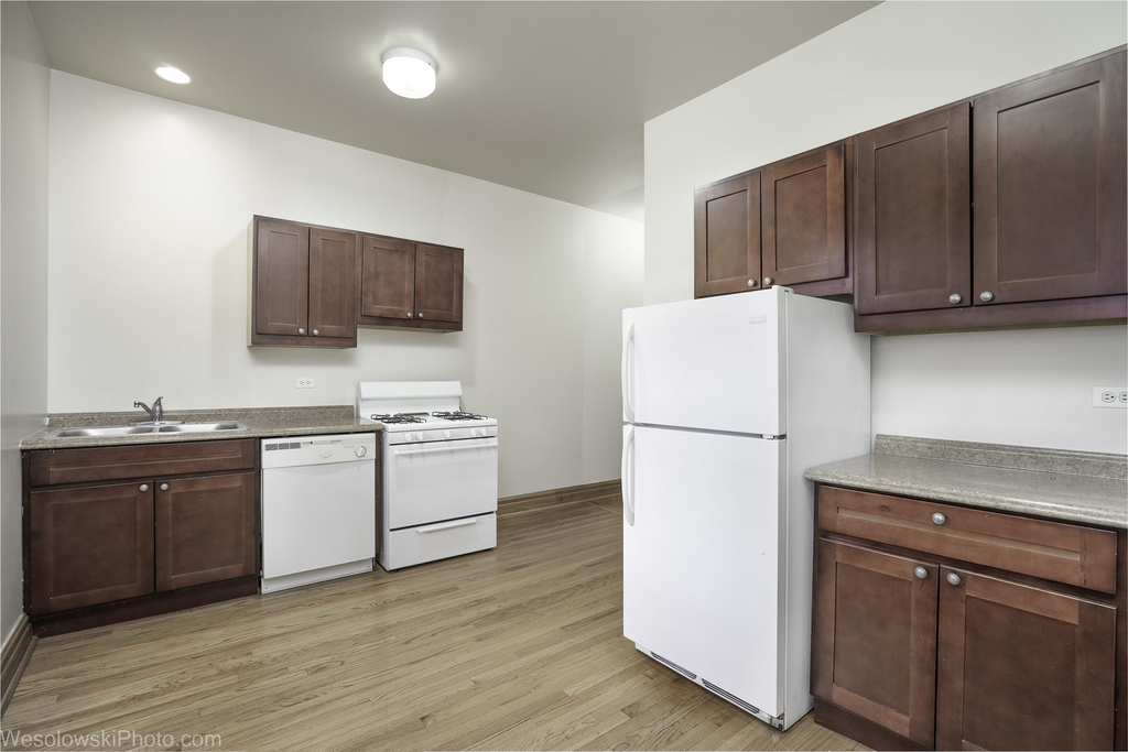 1165 E 54th Street - Photo 10