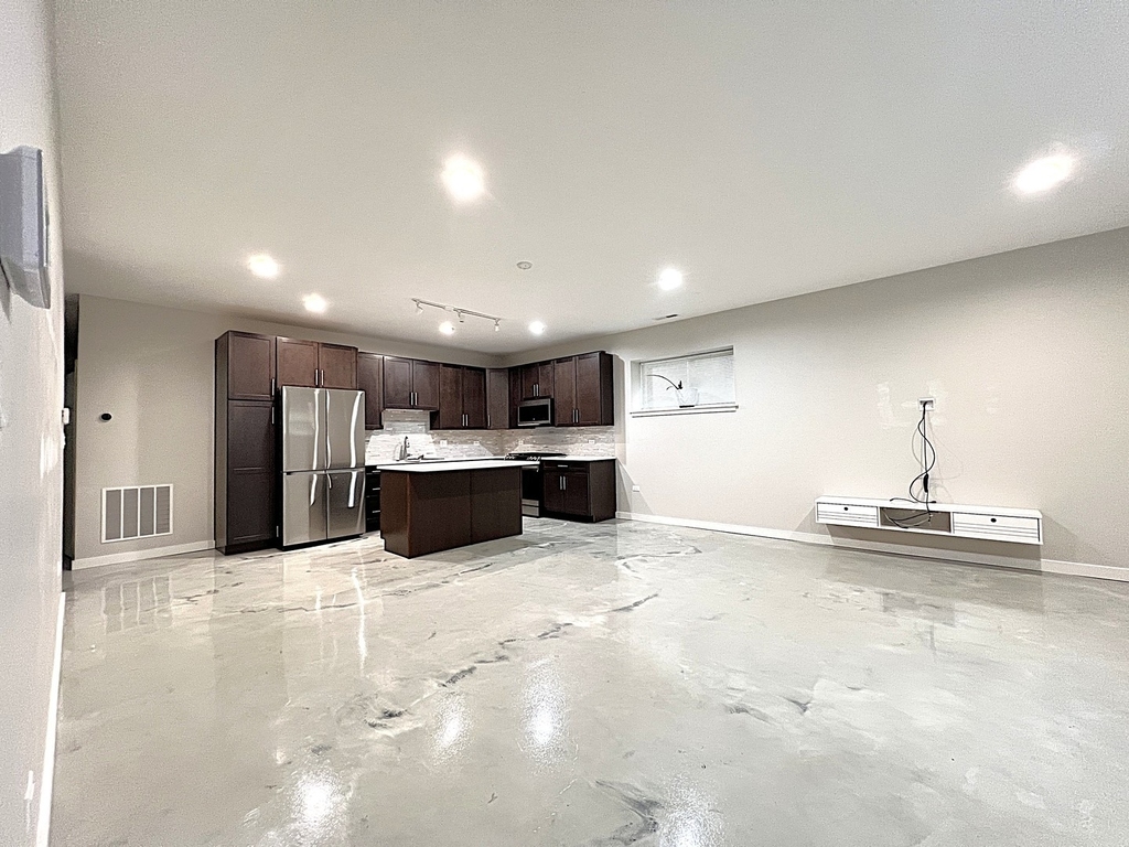 4853 W Nelson Street - Photo 3