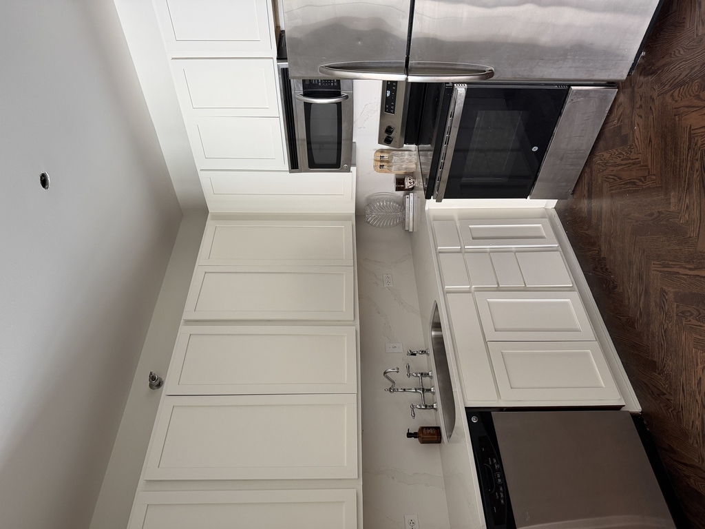 1 E 8th Street - Photo 20