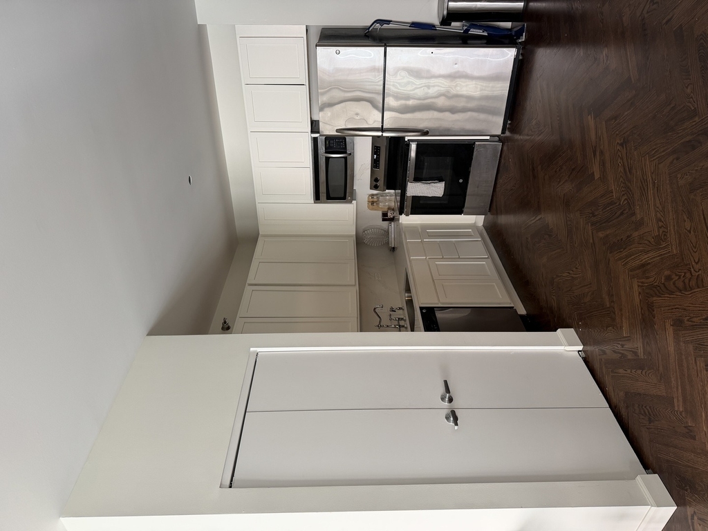 1 E 8th Street - Photo 7