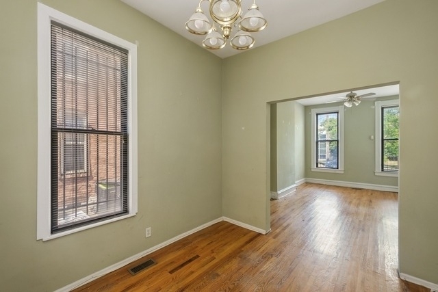 614 S Oakley Boulevard - Photo 4