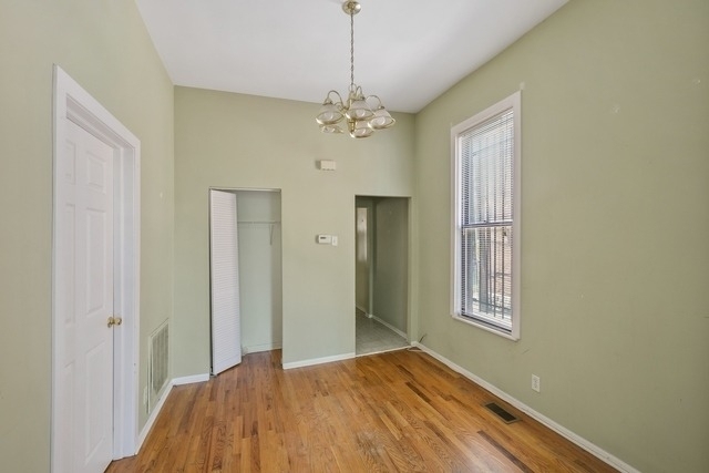 614 S Oakley Boulevard - Photo 6