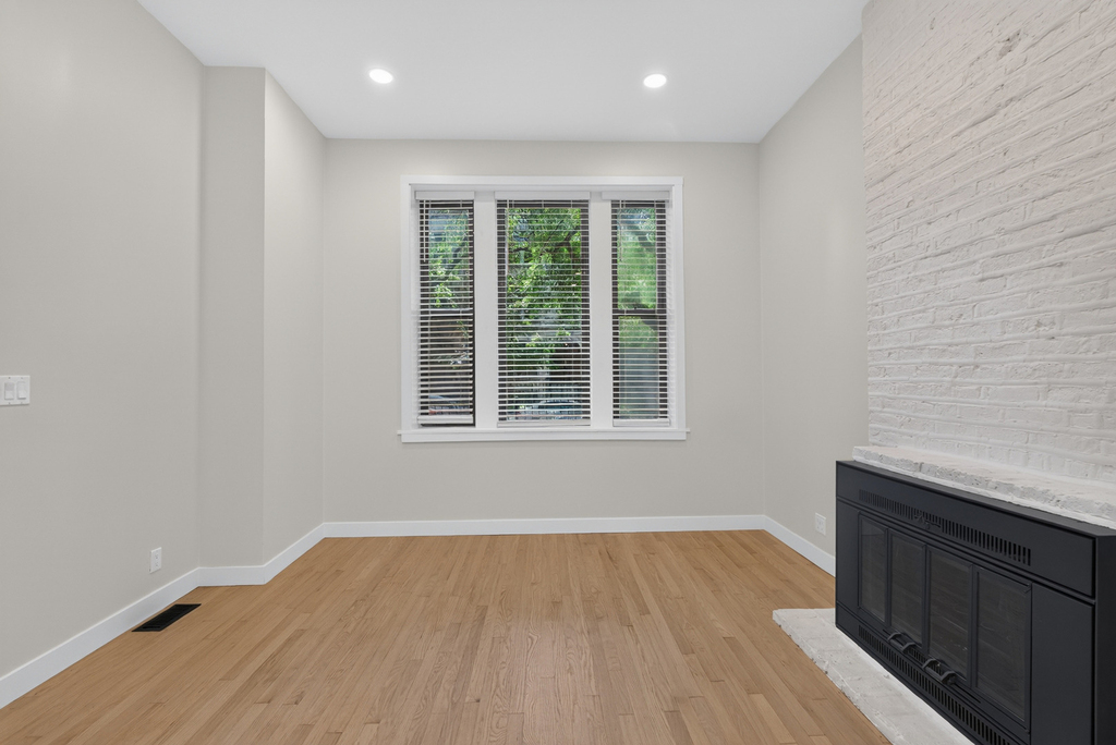 2132 W Potomac Avenue - Photo 7