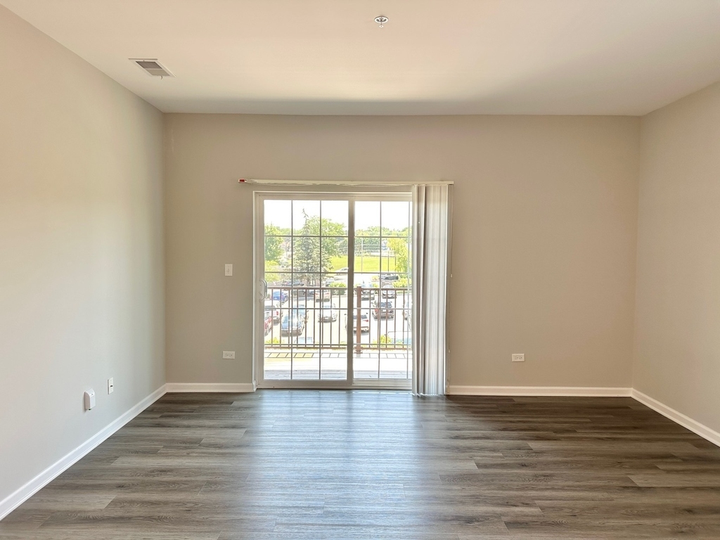 301 N Madison Street - Photo 5