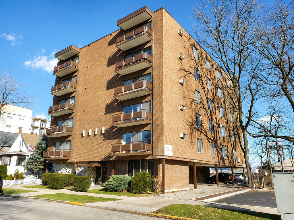 336 Lathrop Avenue - Photo 0
