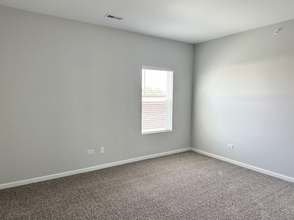 855 E Main Street - Photo 7