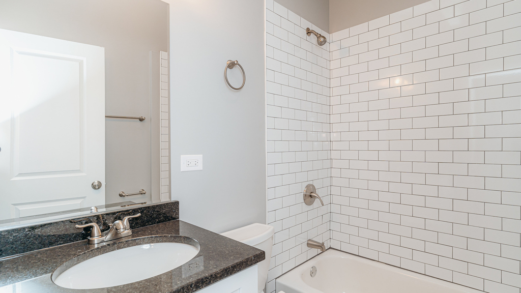 2400 S Troy Street - Photo 7