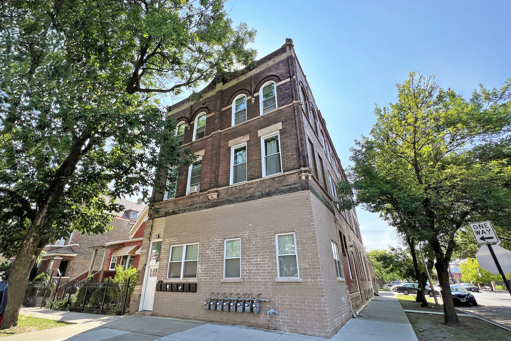 2400 S Troy Street - Photo 0