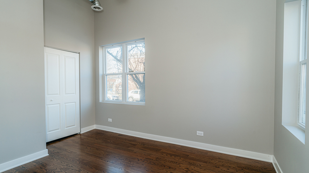 2400 S Troy Street - Photo 5