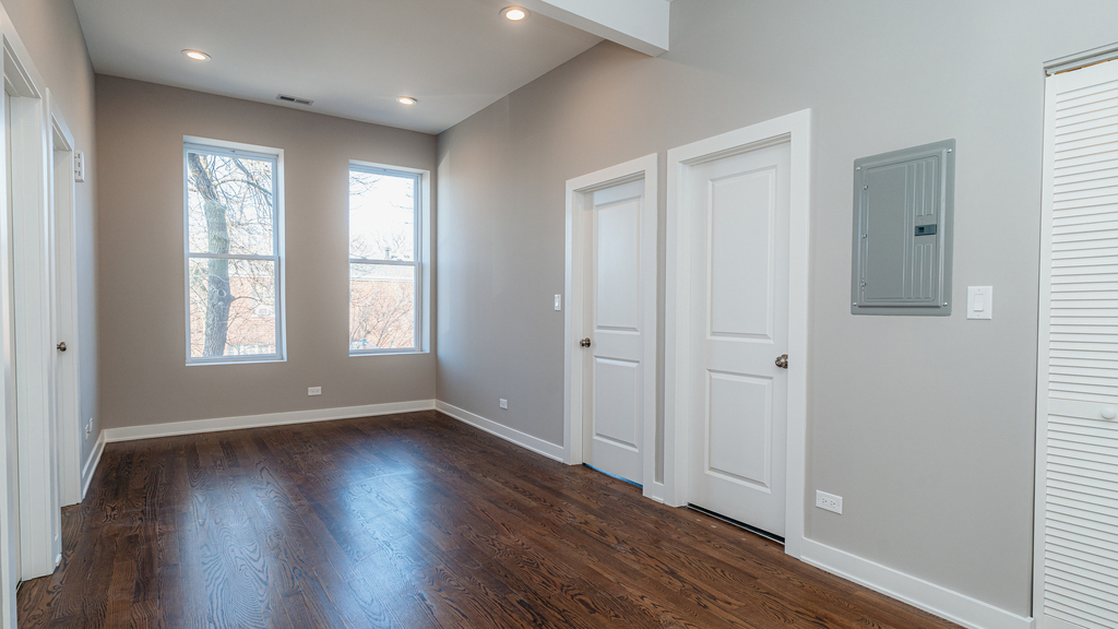 2400 S Troy Street - Photo 3
