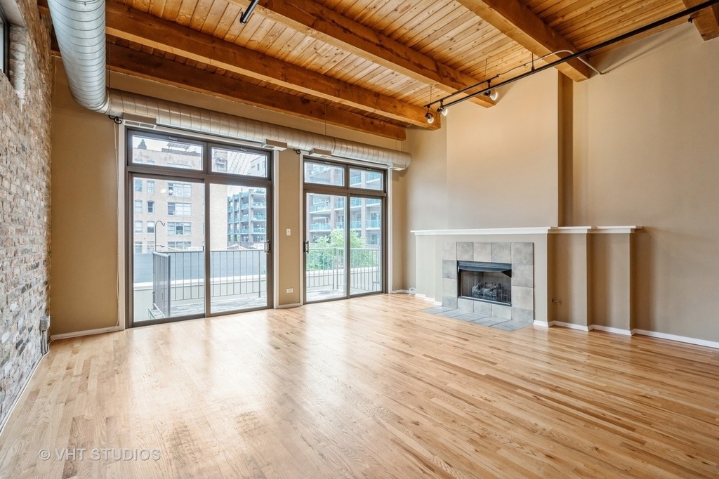 14 N Sangamon Street - Photo 2