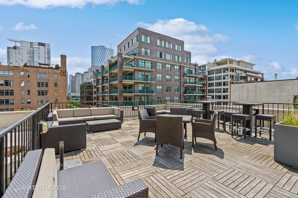 14 N Sangamon Street - Photo 11