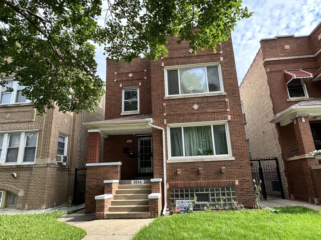 5244 W Altgeld Street - Photo 0
