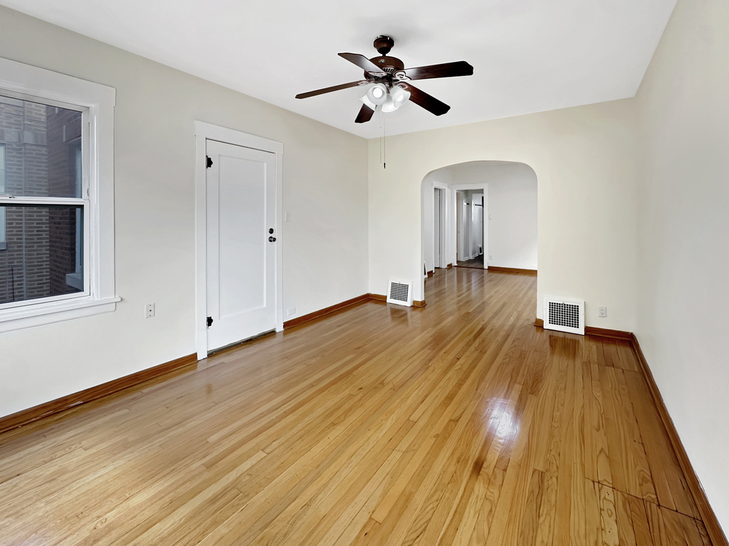 5244 W Altgeld Street - Photo 2
