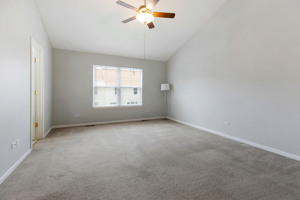 5546 Cambridge Way - Photo 13