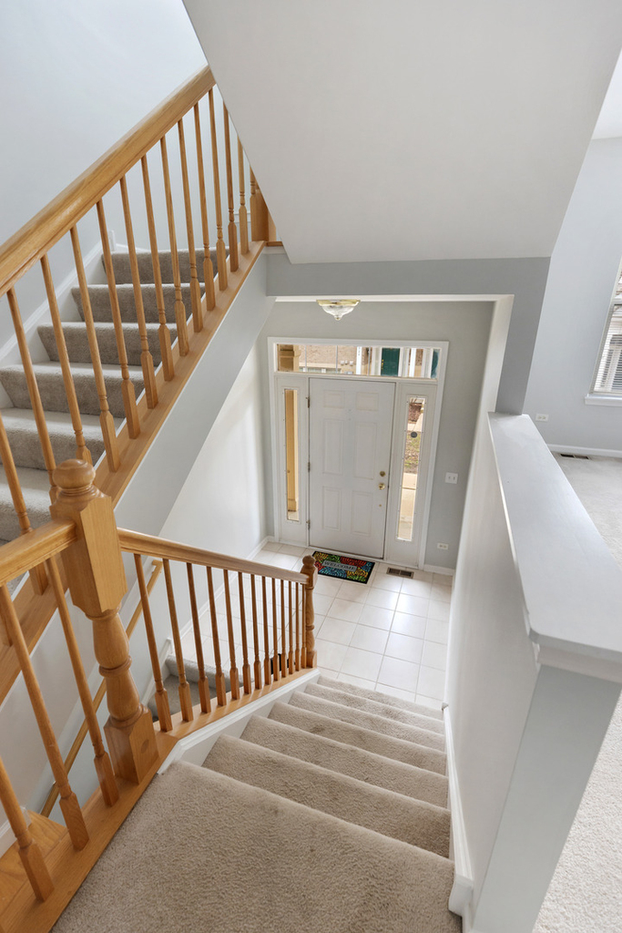 5546 Cambridge Way - Photo 2