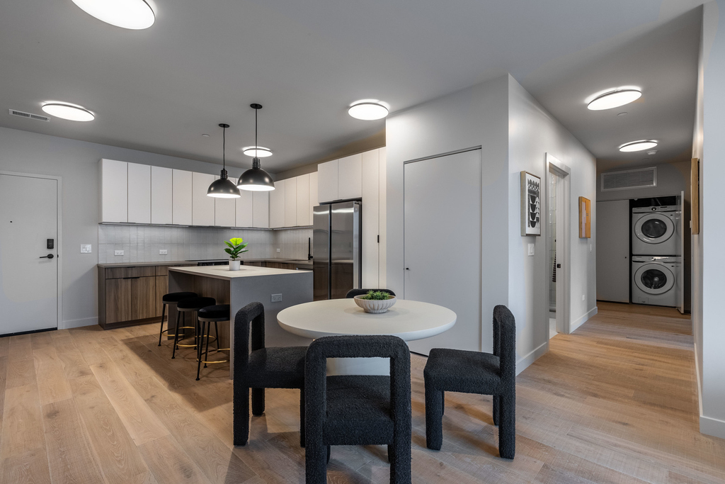 1706 Sherman Avenue - Photo 4