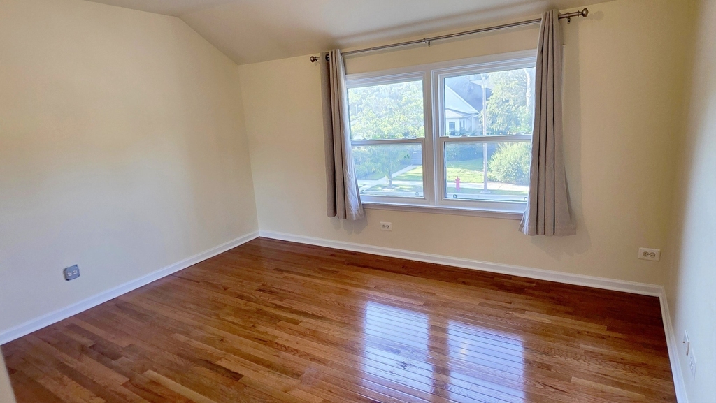 1417 Lake Avenue - Photo 6
