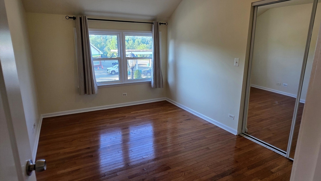 1417 Lake Avenue - Photo 7