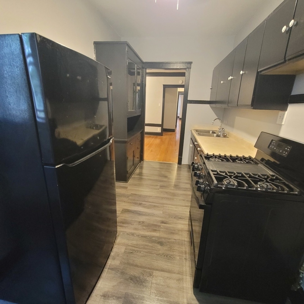 507 W Englewood Avenue - Photo 7