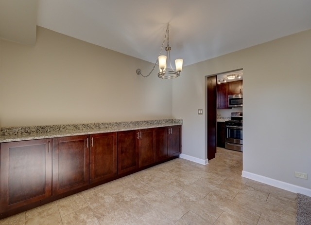 1460 Fairlane Drive - Photo 4