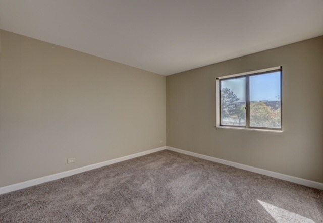 1460 Fairlane Drive - Photo 7