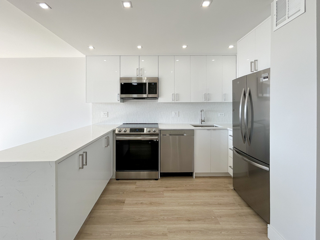 5445 N Sheridan Road - Photo 1