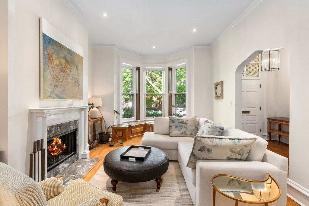2112 N Dayton Street - Photo 4