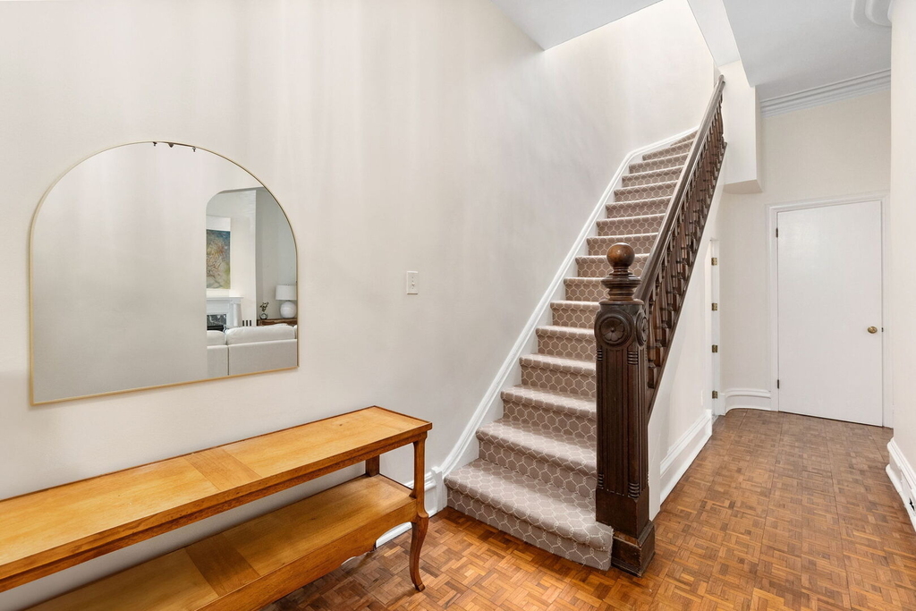 2112 N Dayton Street - Photo 3