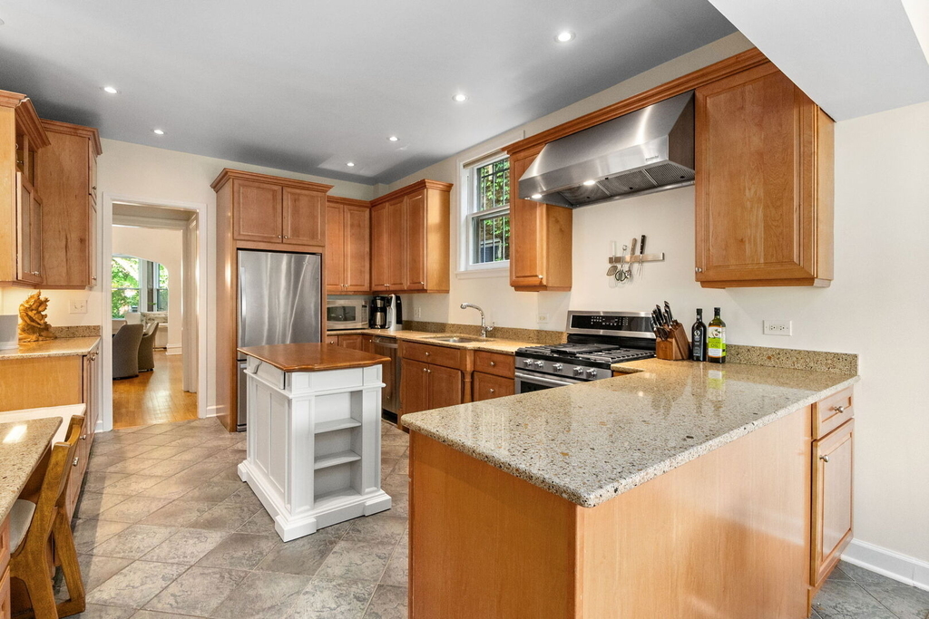 2112 N Dayton Street - Photo 18