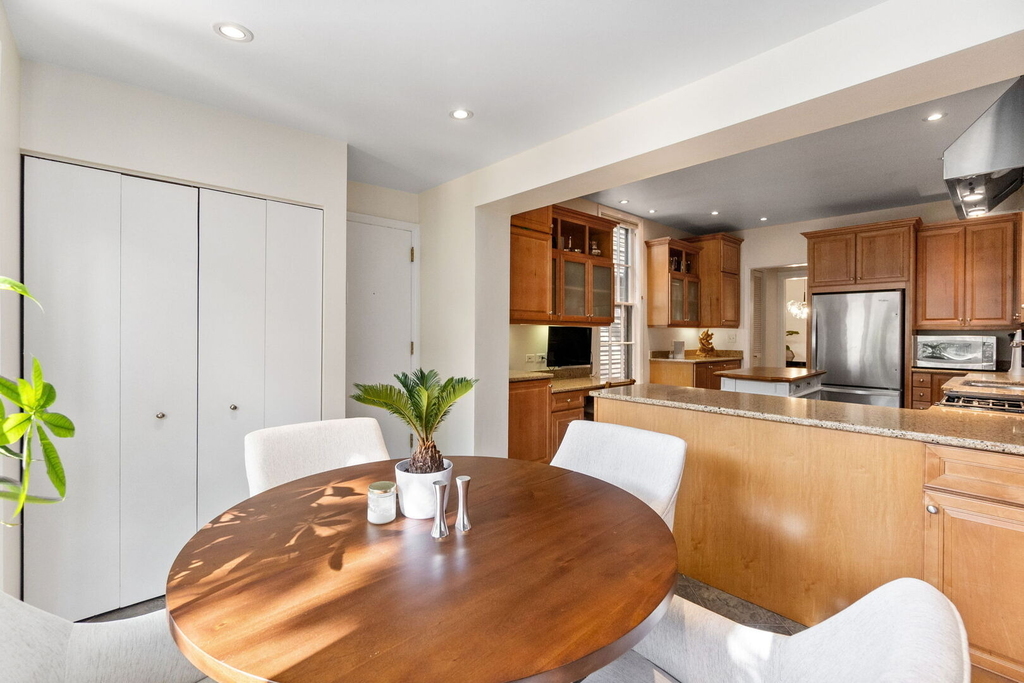 2112 N Dayton Street - Photo 14