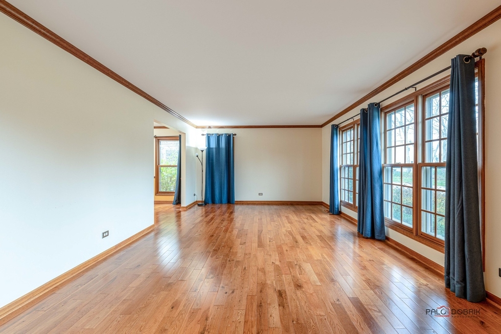 1551 Crowfoot Circle N - Photo 4