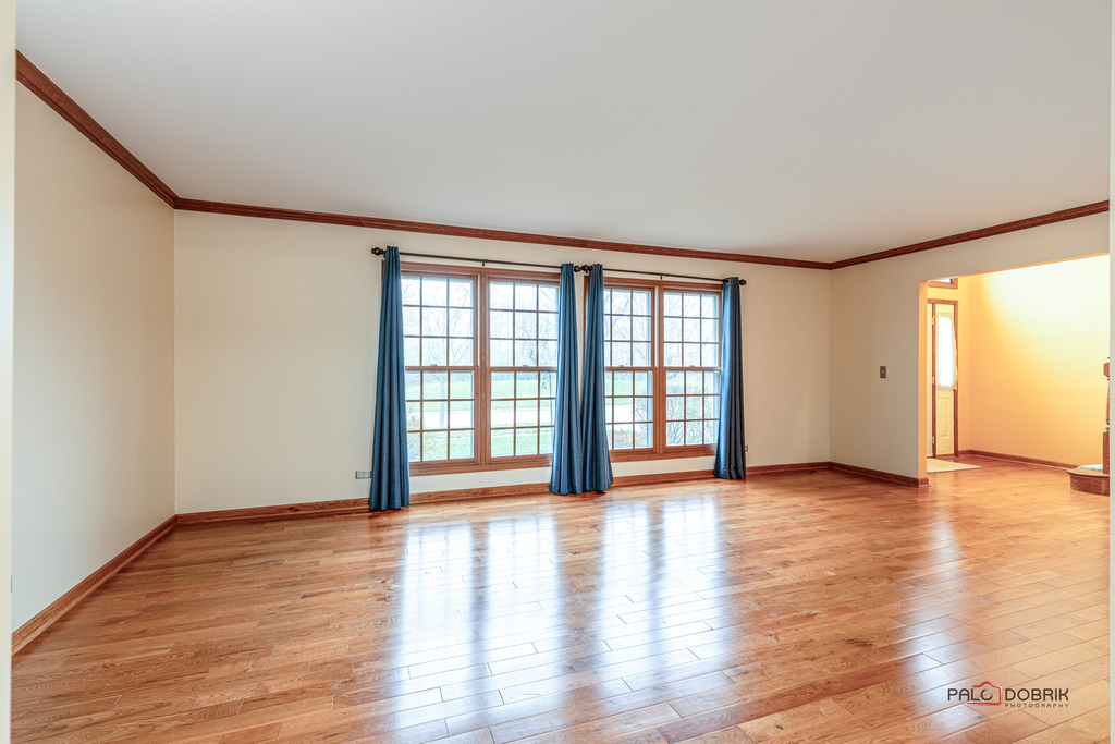 1551 Crowfoot Circle N - Photo 5