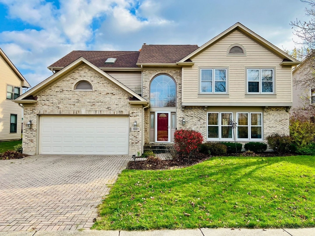 1551 Crowfoot Circle N - Photo 0