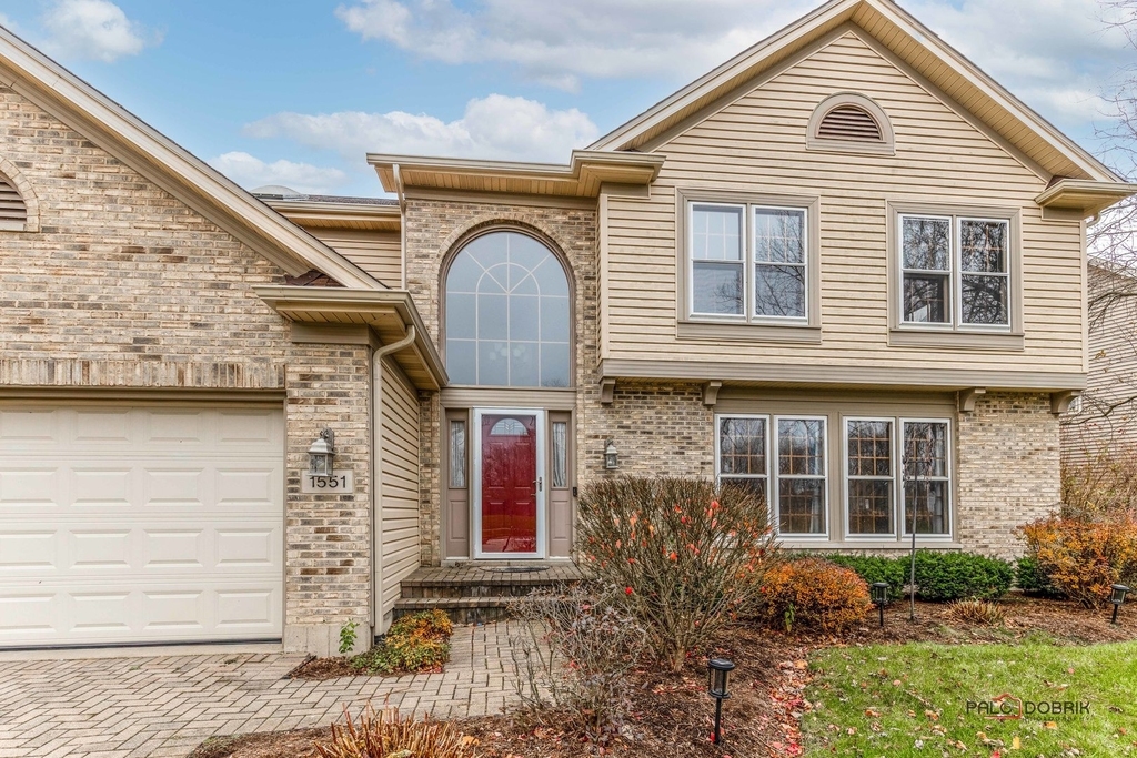 1551 Crowfoot Circle N - Photo 1